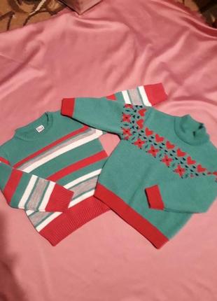 2 теплих светра для дівчинки