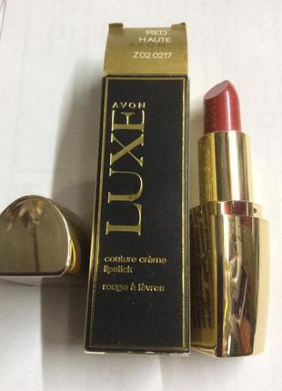Помада avon luxe-red haute