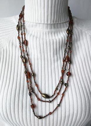 Намисто з бісеру на три нитки.