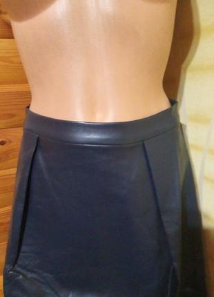 Кожаная юбка на тонкую талию3 фото