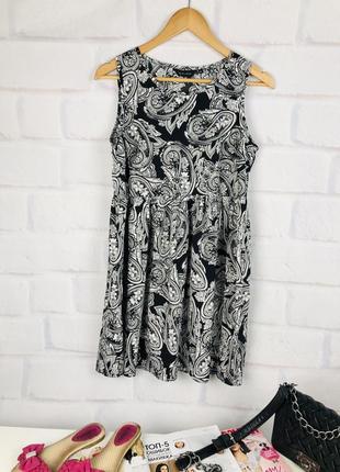 Платье - сарафан чёрное с белым принтом3 фото