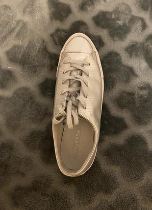 Серебристые оригинальные кеды converse