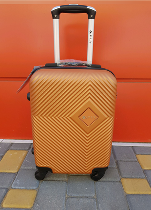 Акция!качественный чемодан, рифленый , якісна валіза, польша10 фото