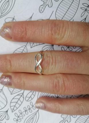 Кільце в богемському стилі знак нескінченності