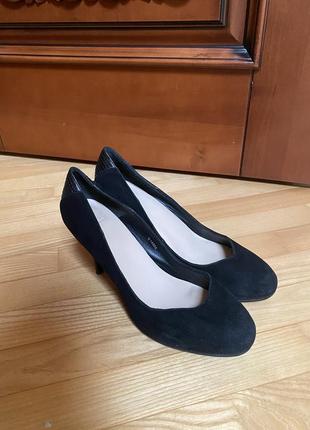 Туфлі жіночі
