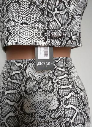 Симпатичный черно-белый комплект бикини с принтом под змеиную кожу от nastygal! 12(40)6 фото