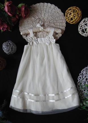 Шикарное нарядное платьеце ladybird