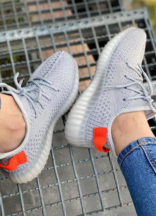 Женские кроссовки adidas yeezy boost 350 tail light