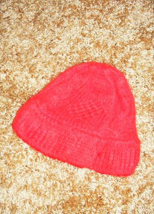 Шапка красная шерстяная