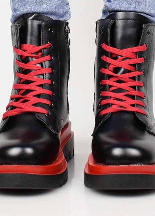 Стильні чорні осінні демі черевики низький хід короткі на червоній підошві2 фото