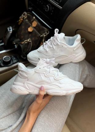 Кроссовки adidas ozweego white