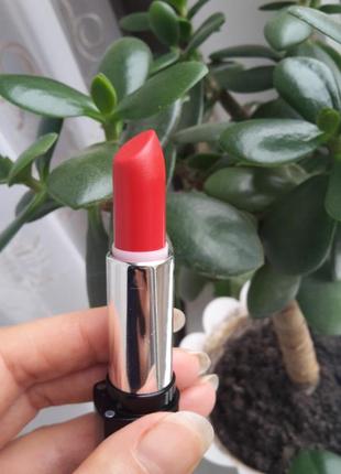 Kobo professional fashion color lipstick помада для губ красная2 фото