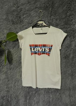 Летние модные футболчки