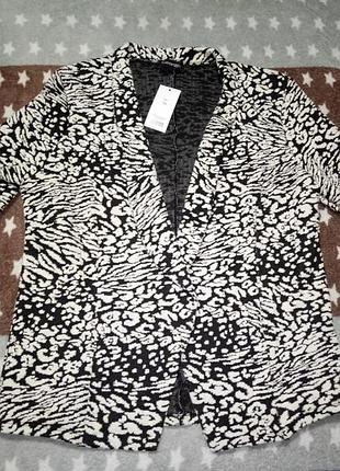 Класний піджак енімал принт