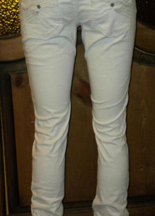 Белые джинсы скинни бедра - 90 см3 фото