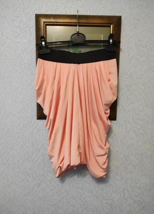 Нежно- персиковая юбка с драпировками3 фото