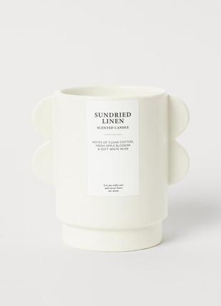 Ароматическая свеча в керамике sundried linen h&m home