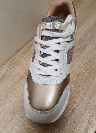 Кроссовки guess 36.5  размера9 фото