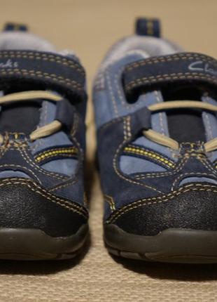 Стильные комбинированные кроссовки clarks first shoes англия 5 1/2 р. g2 фото