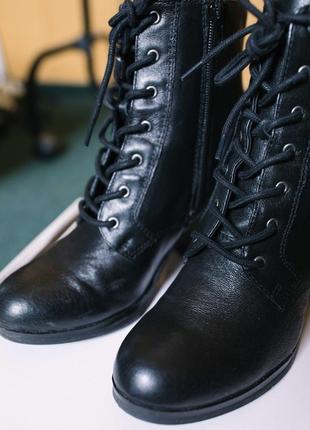 Nine west кожаные ботинки jehsi на устойчивом толстом каблуке шнуровка1 фото