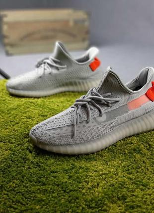 Мужские кроссовки adidas yeezy boost 350 серые с оранжевым