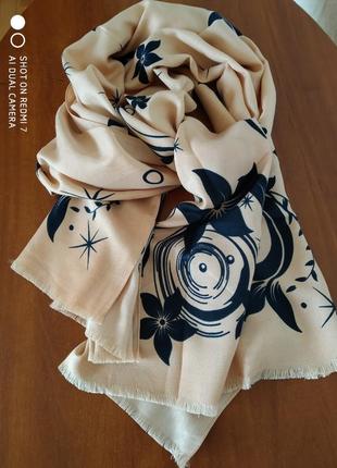 Шарф-палантин