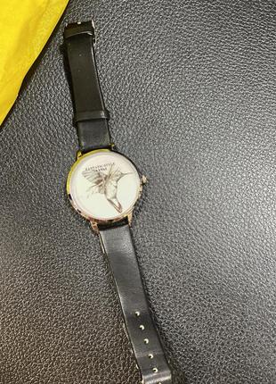 Часы с колибри