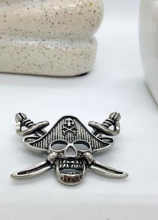 ☠️🌊 цікава брошка "череп пірат" срібляста значок брошка веселий роджер4 фото