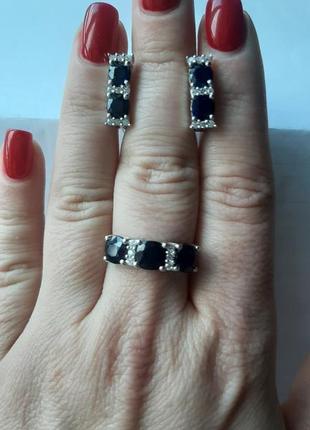 Серебряное кольцо с сапфиром