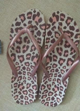 Вьетнамки, сланцы, шлепки f&f