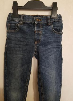 Стильные джинсы скинни узкачи 4-5 лет.2 фото