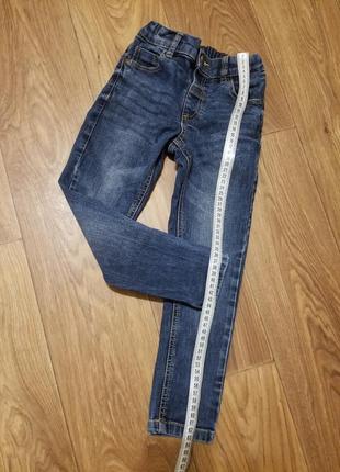 Стильные джинсы скинни узкачи 4-5 лет.3 фото