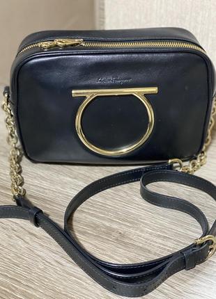 Сумка чёрная salvatore ferragamo оригинал2 фото