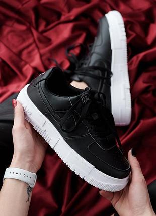 Кросівки жіночі найк