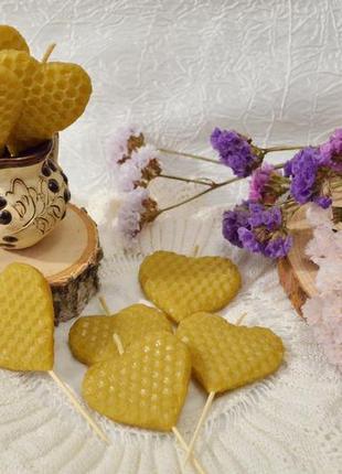 Медовые свечи сердечка для торта или сладостей из вощины1 фото