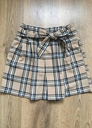 Шорти в актуальний принт