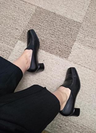 Шкіряний фірмові туфлі, лофери