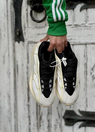 Чоловічі кросівки adidas yeezy boost 700 v3 azael6 фото