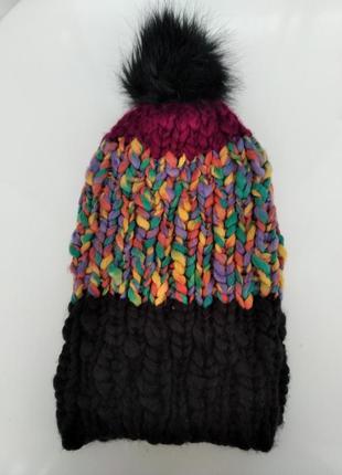 Стильна жіноча шапочка zara