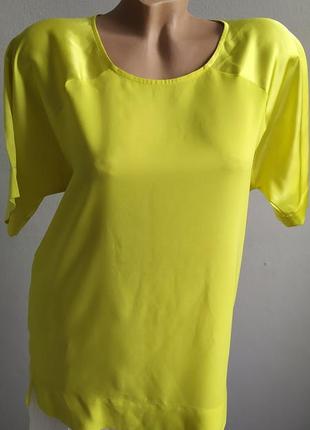 Ярко-желтая блуза, illuminating.2 фото