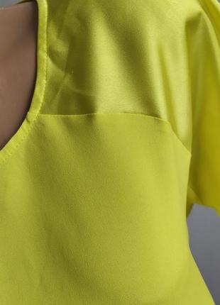 Ярко-желтая блуза, illuminating.6 фото
