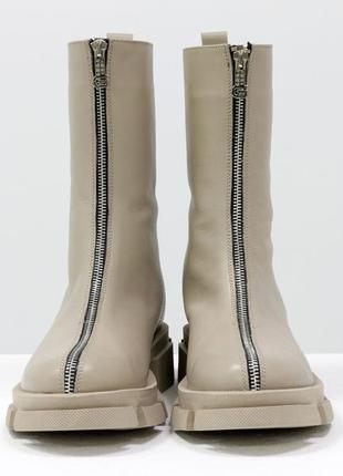 Дизайнерские кожаные ботинки бежевого цвета ,змейка спереди3 фото
