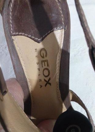 Шкіряні босоніжки geox6 фото