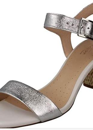Р.37, 37.5, 38,41   clarks женские кожаные босоножки  оригинал