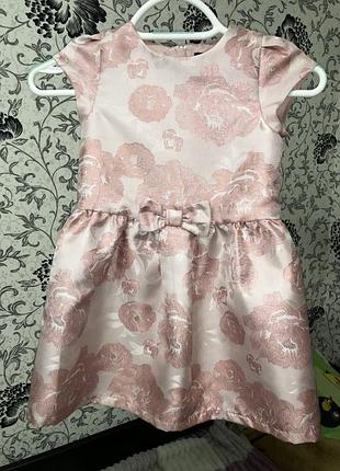 Нежное нарядное платье 3-4г