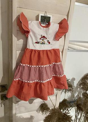 Миленькое платье 💕есть много детских и брэндовых вещей