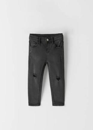 Джинсы с разрывами zara для девочки 92см, 98см.