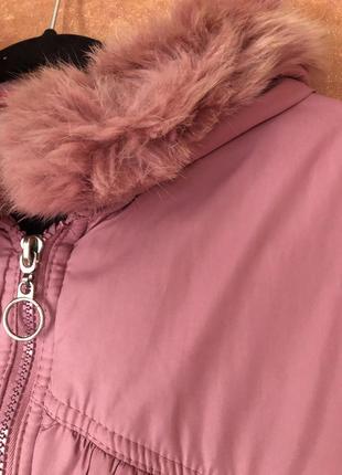 Пудровый пуховик , длинная розовая куртка roberto cavalli с мехом кролика  ( есть нюанс )3 фото