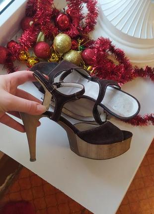 Босоніжки шкіра італія