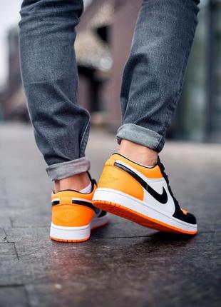 Nike air jordan 1 retro low black white orange 🧡, чоловічі кросівки найк джордан7 фото